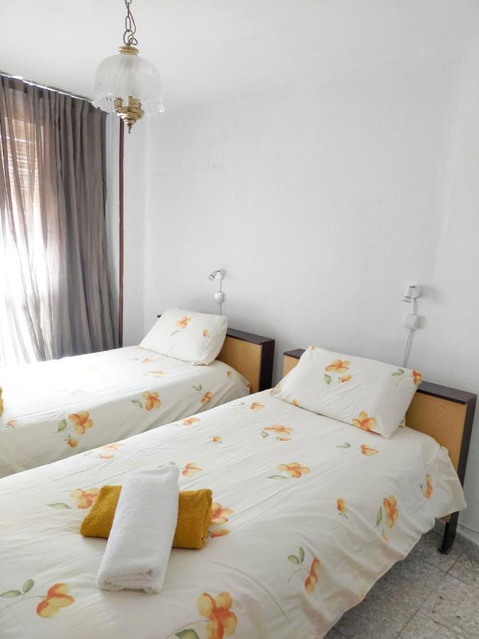 Habitaciones Valen Сарагоса Екстер'єр фото